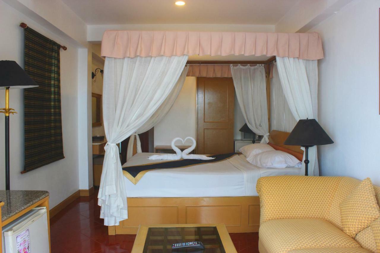 Orchid Hotel And Spa Kalim Bay Patong Exteriör bild